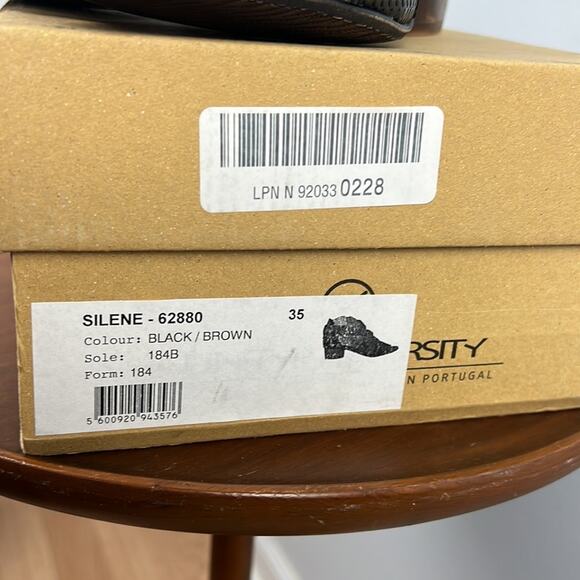 Unity In Diversity Silene New size 35 Made in Portugal leather heeled sandal - Picture 2 of 7